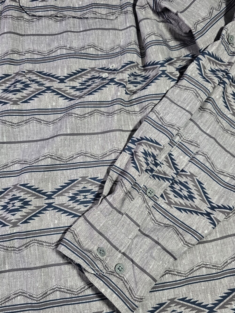 Ariat tek Mens Venttek Outbound Classic Fit Shirt Aztec Long Sleeve XLT Gray - Picture 4 of 9